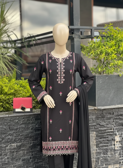 ANIKA – Mid-Season Grace Embroidered Trio