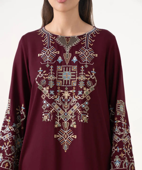 AYEZA 2PC – Elegant Embroidered Signature Suite
