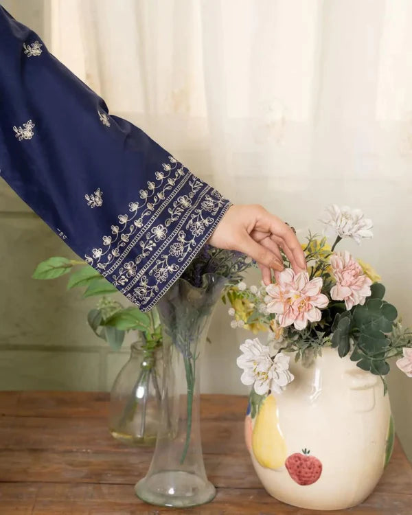 AYNA EMB – Minimalist Embroidered Long-Shirt Suite