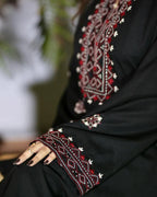 BLACK LUXE – Signature Embroidered Stone Linen Suite
