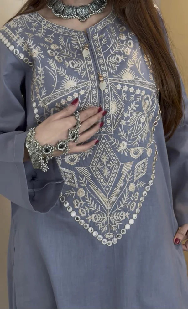 DAIM – Sophisticated Arabic Lawn Embroidered Duo
