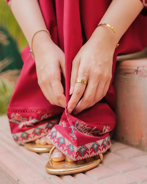 NISHA – Luxury Lawn Embroidered Suite