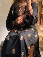 PHULKARI – Luxury Linen Embroidered Suite