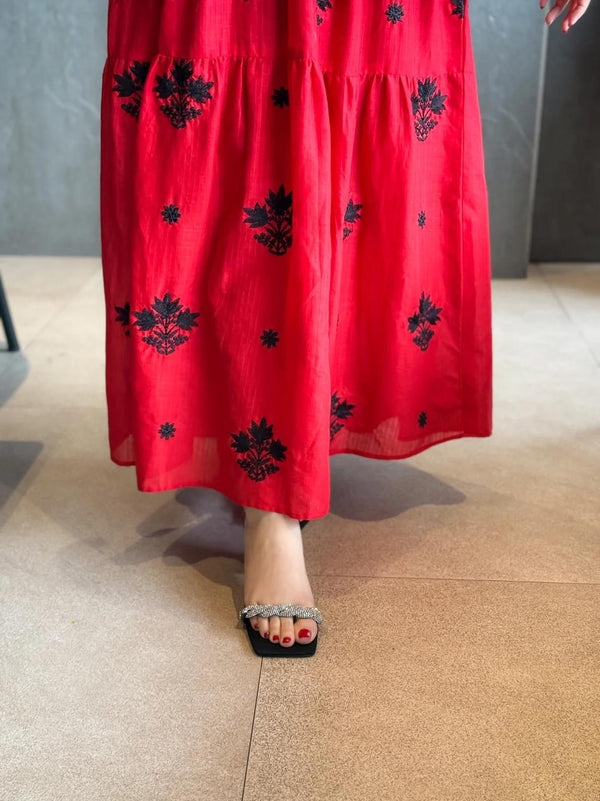 SHANZAY MAXI 2PC – Luxury Mid-Season Embroidered Ensemble
