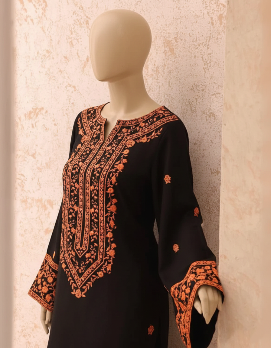 SOFIA – Luxury Mid-Season Embroidered Suite