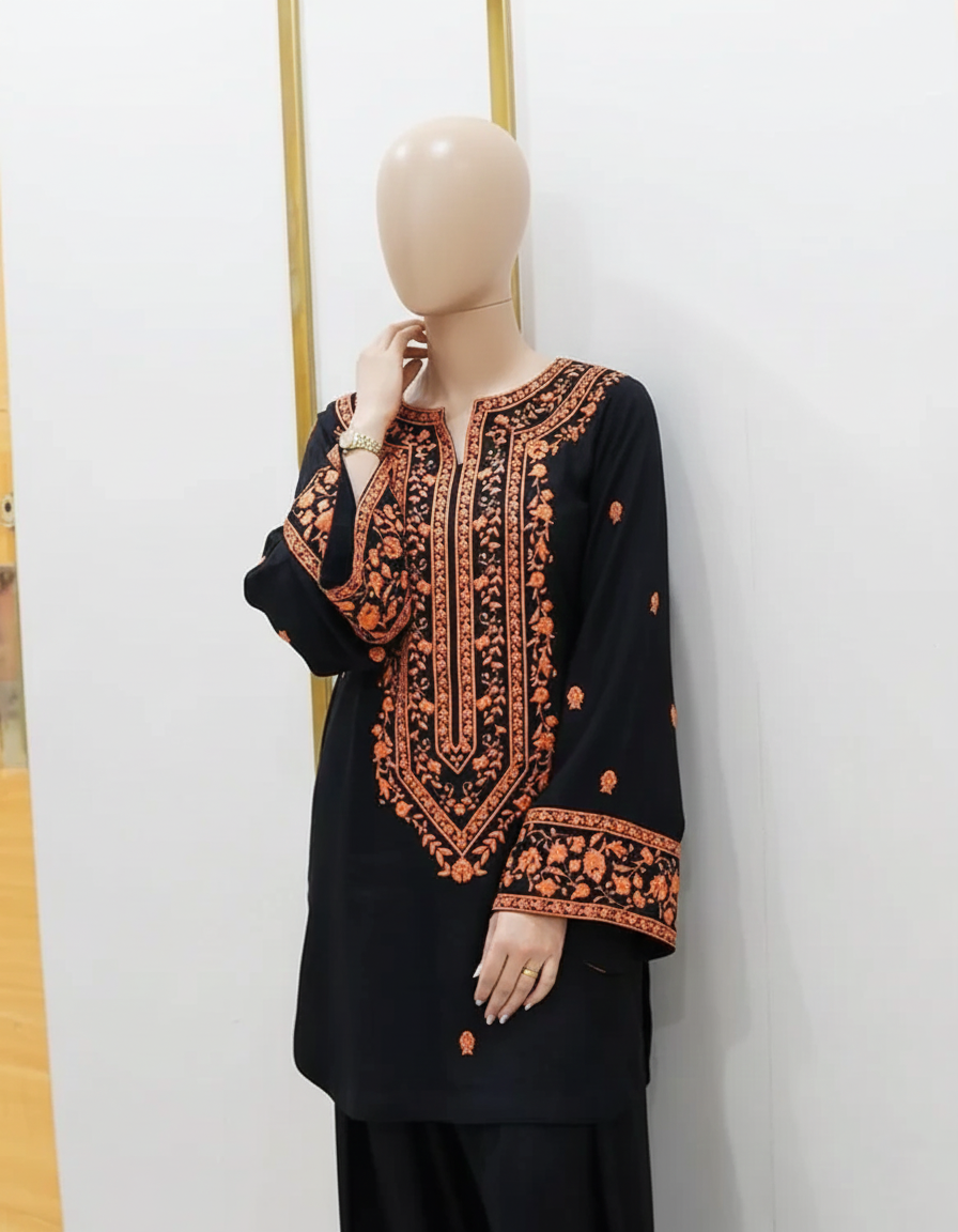 SOFIA – Luxury Mid-Season Embroidered Suite