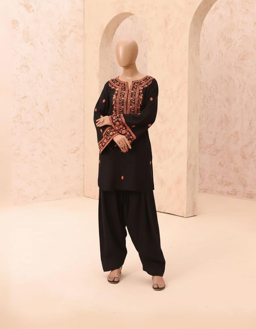 SOFIA – Luxury Mid-Season Embroidered Suite