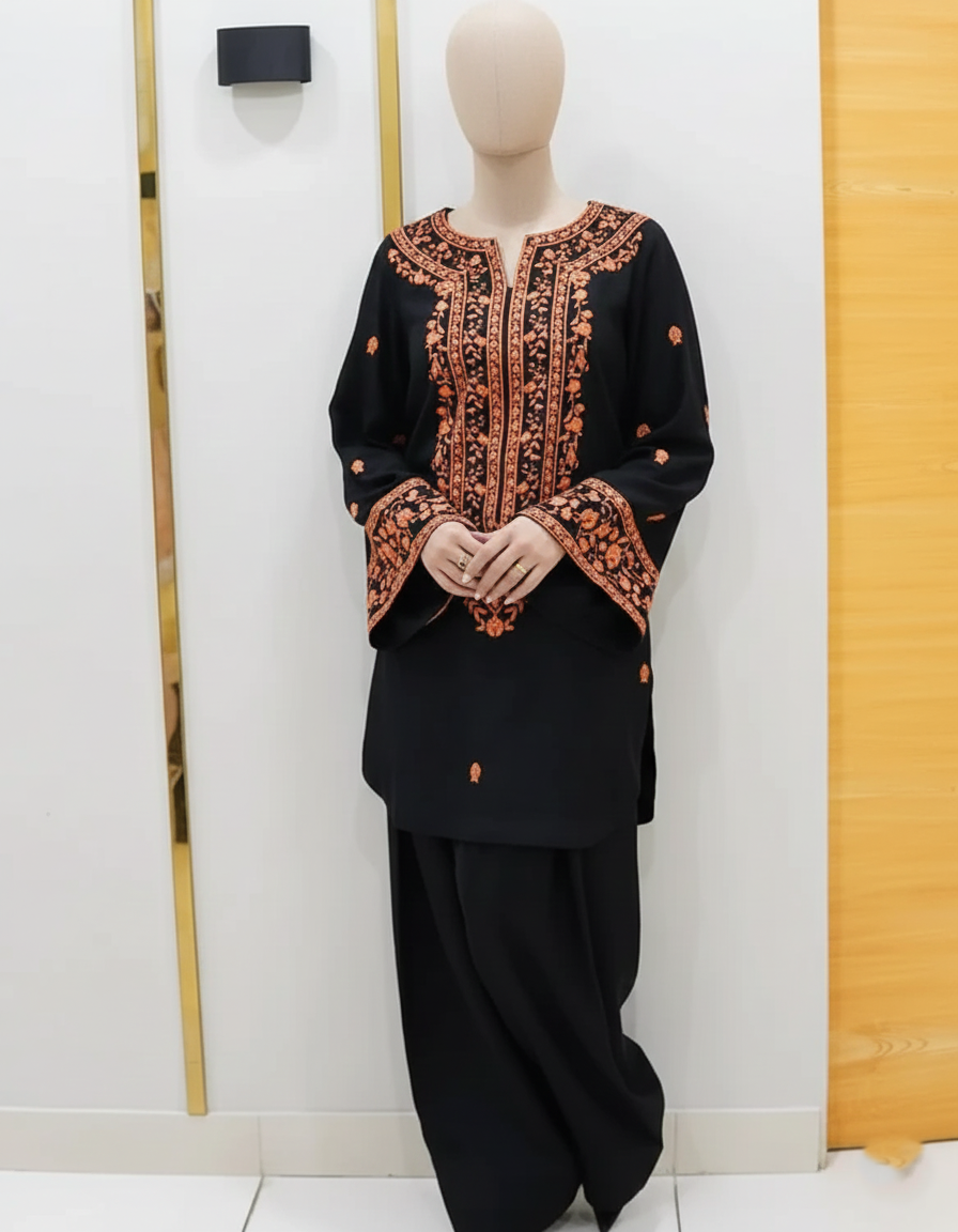 SOFIA – Luxury Mid-Season Embroidered Suite