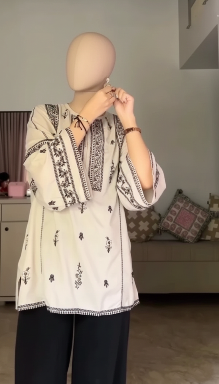 STYKA – Luxury Winter Silky Digital Co-ord Set