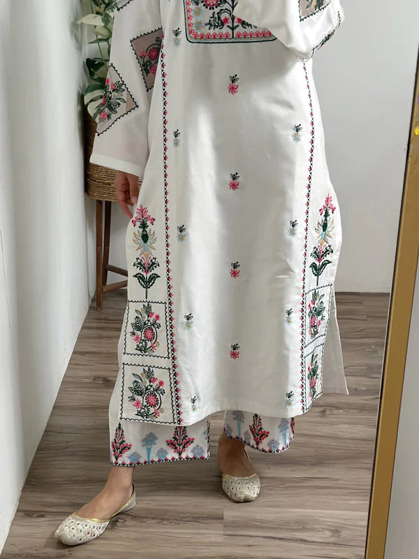 VIOET 2PC – Luxury Lawn Cotton Embroidered Suite