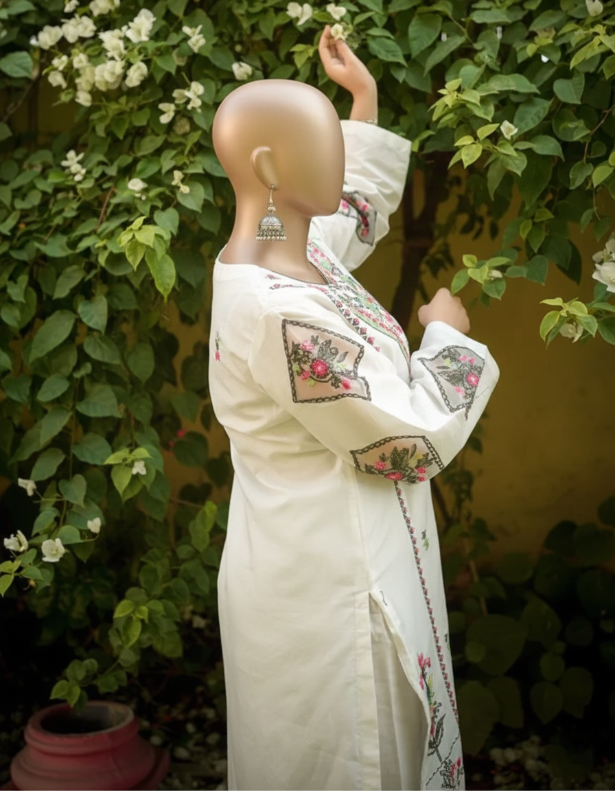 VIOET 2PC – Luxury Lawn Cotton Embroidered Suite